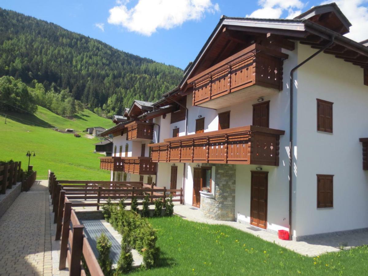 Borgo Alpino Chalet 4 Aprica Exterior photo